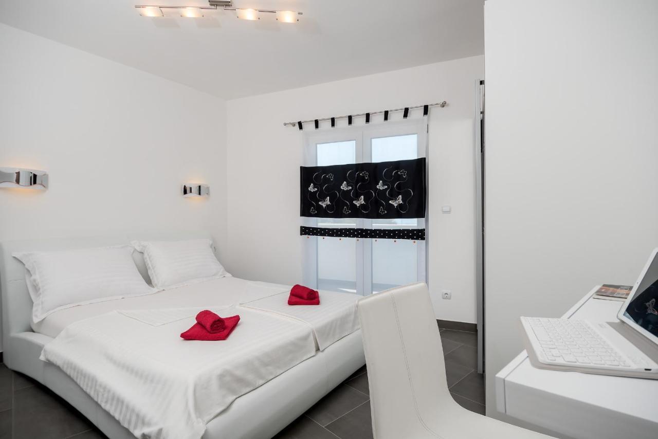 Sunny Biokovo Apartments บาชกาโวดา ภายนอก รูปภาพ